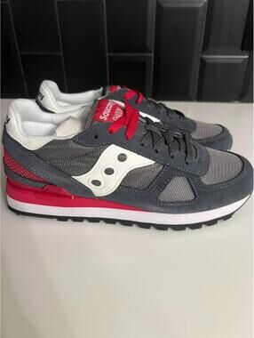 Size 8.5 - Saucony Shadow Original Dark Grey Red W